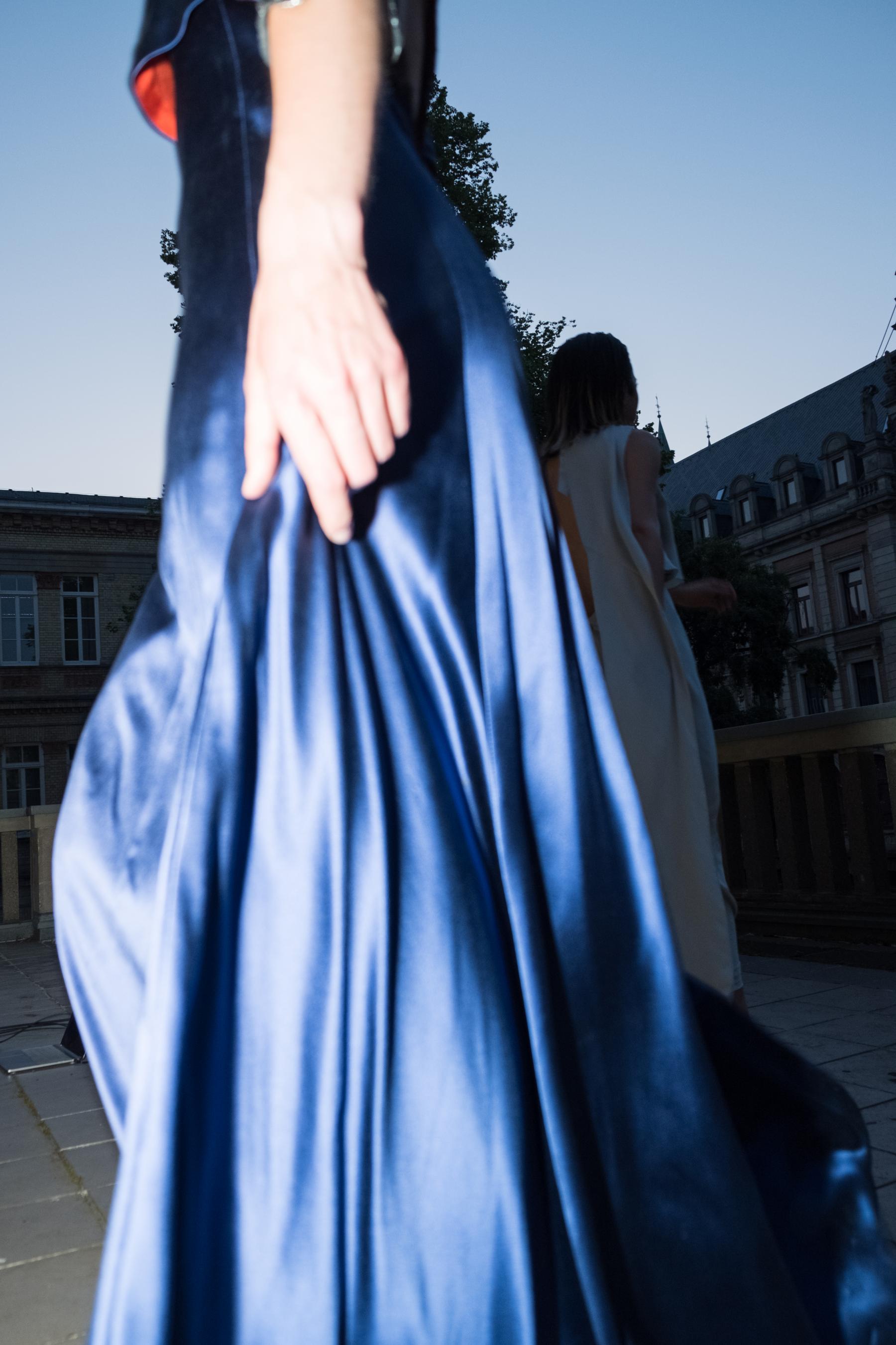 x.Details 7